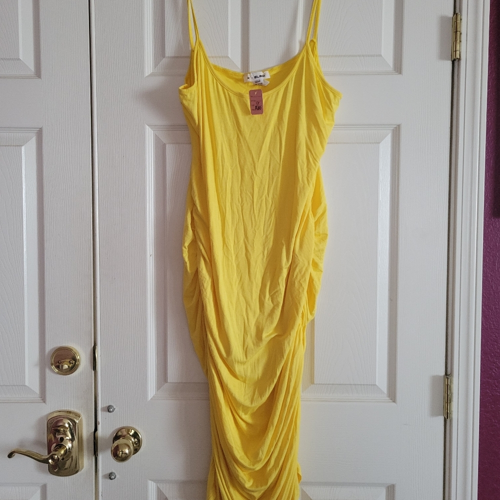 Dress - Picture 2 of 2